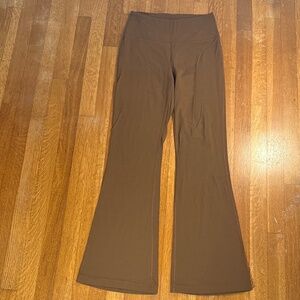 Lululemon Groove Nulu High-Rise Flared Leggings Women Size 8 Brown